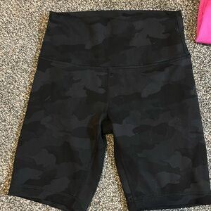 lululemon camo biker shorts